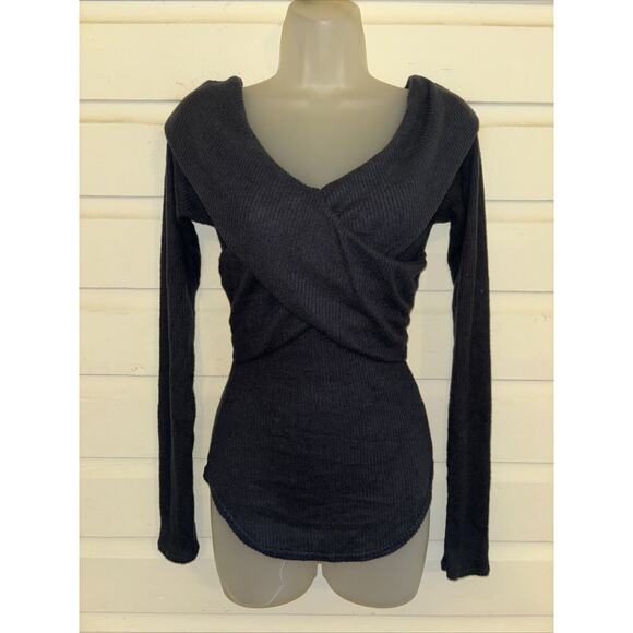 NWT Free People Ribbed Stretch Long Sleeve Knit Top Size S - Picture 1 of 8